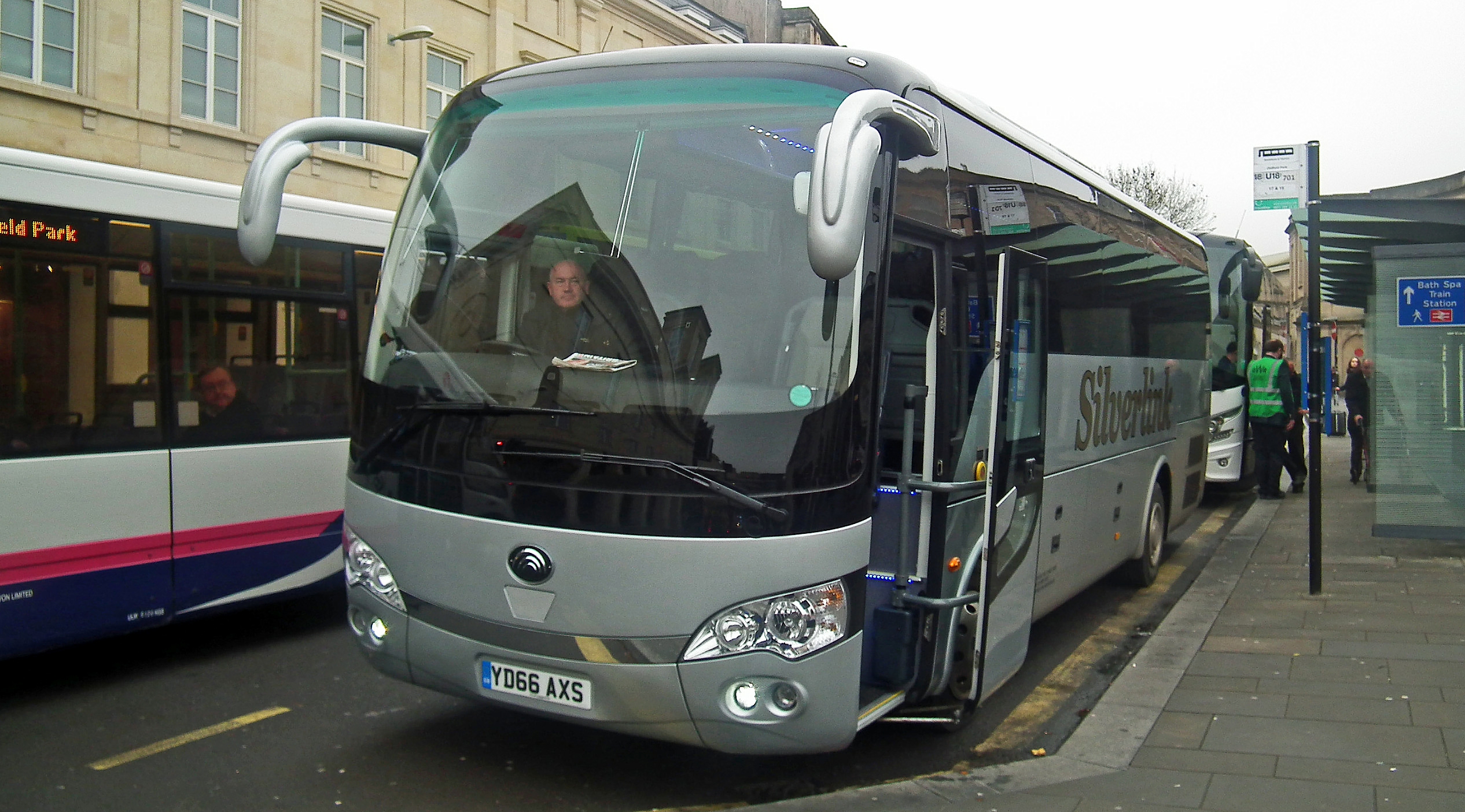 Silverlink YD66 AXS.JPG